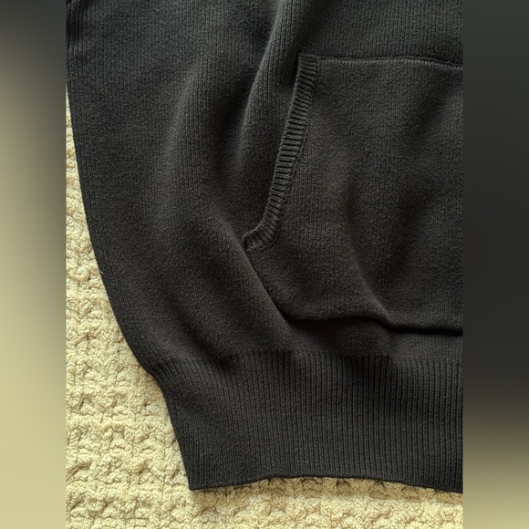 ALO - Unisex Scholar Hooded Sweater - Black - Medium - Picture 4 of 13